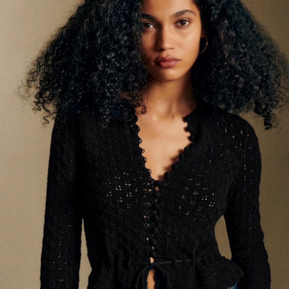 Sézane Sezane Marti Black knit cardigan with front button closure